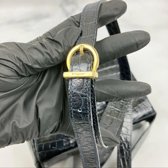 Salvatore Ferragamo Vintage Black
Crocodile Embossed Leather Bag
Gancini Italy - Picture 5 of 13